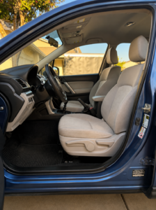 2016 Subaru Forester 6-speed manual - Interior 1