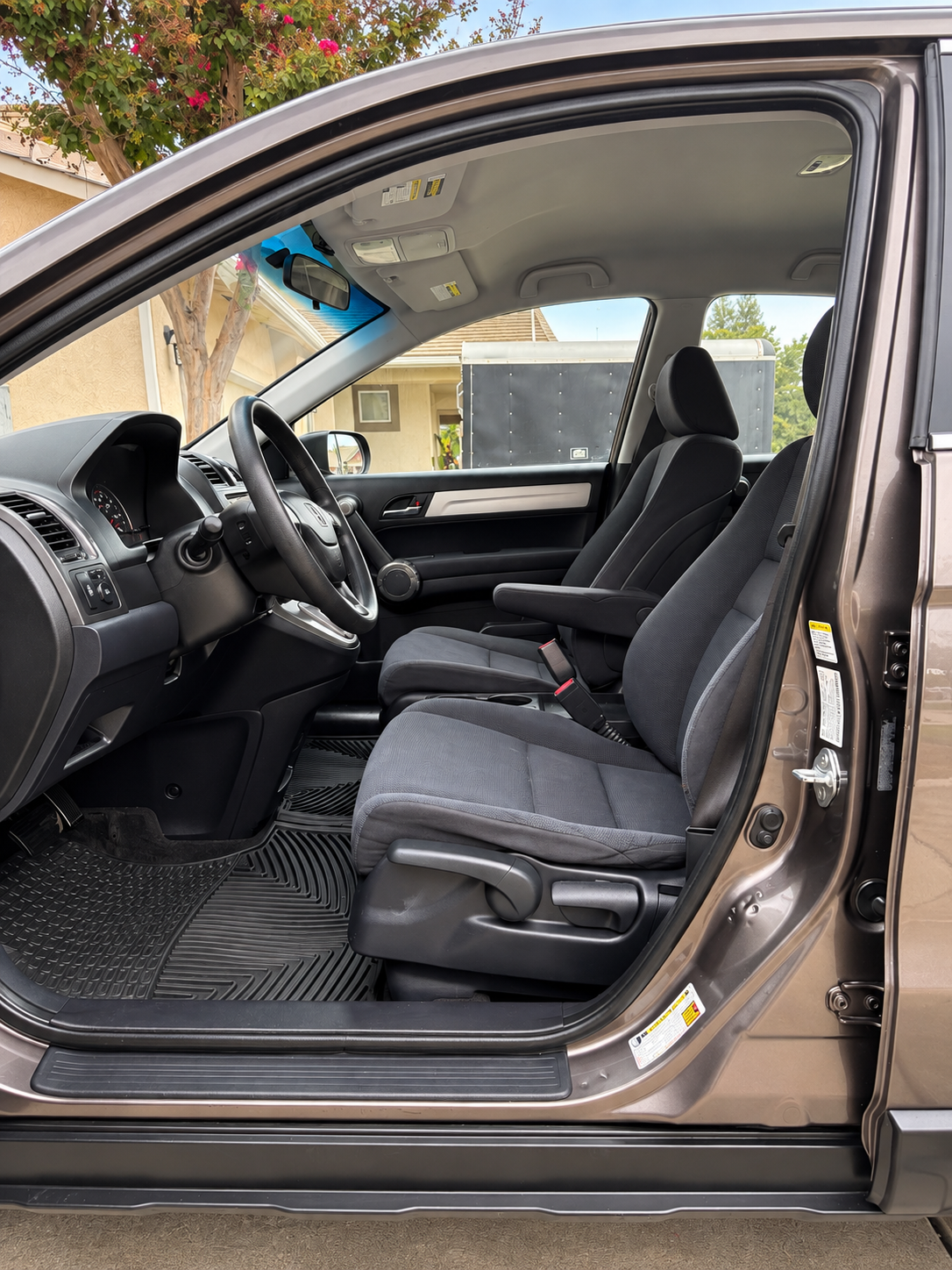 2010 Honda CR-V LX AWD vehicle photo
